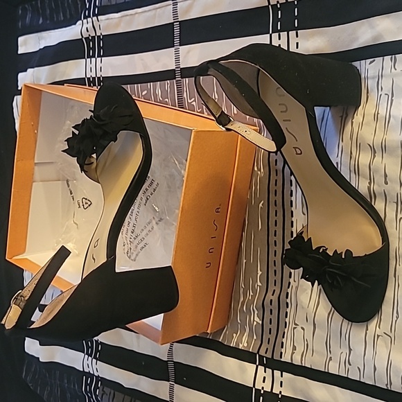 Women Open toe Chunky Heel Sandals - Picture 4 of 5